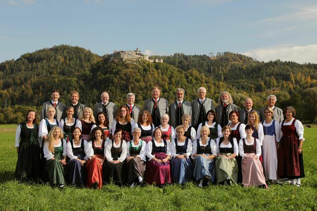 Der Alpen Adria Chor lädt mit feierlicher Chormusik zur Besinnung in der Stadtpfarrkirche Villach ein. | Foto: Alpen Adria Chor