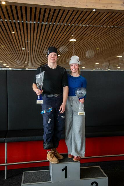 Die Vereinsmeister Manuel Kaiser (l) und Alisa Gierlinger (r). | Foto: Tamara Gierlinger/SUB