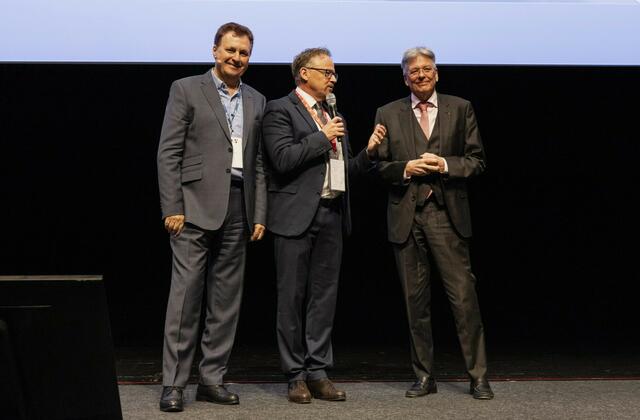 EFM Vorstandsvorsitzender Willi Brandstetter, VERDAS Geschäftsführer Erich Dulle, Landeshauptmann Peter Kaiser | Foto: Marta Gillner Photography 