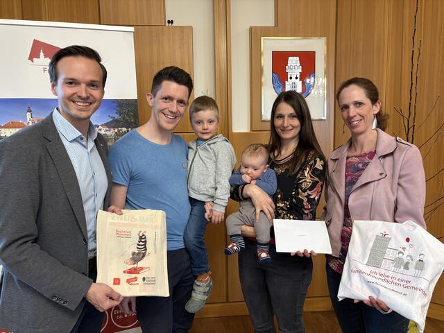 Initiative: Jedes Neugeborene erhält als besonderes Geschenk einen Frohnleitner Apfelbaum. | Foto: Stadtgemeinde Frohnleiten