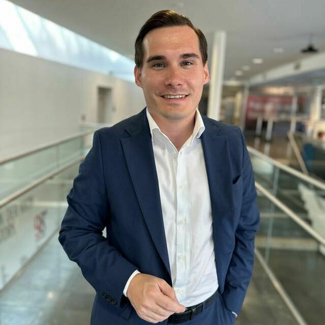 FPÖ-Spitzenkandidat Felix Schachner erhofft sich in der kommenden Periode, mit einem starken Tisch aufzutreten. | Foto: FPÖ