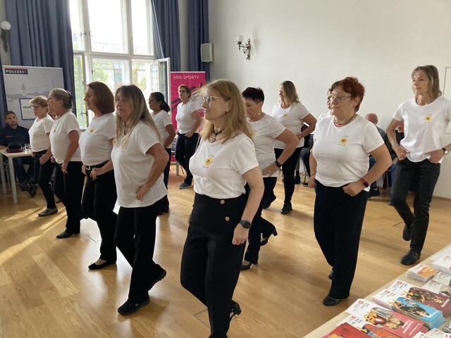 Neben Vorträgen und Beratung steht auch Bewegung am Programm. | Foto: BV14