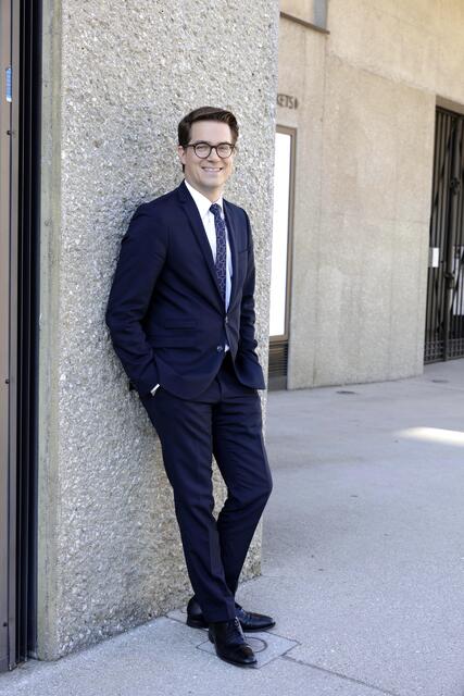 Lukas Crepaz ist der Kaufmännischer Direktor.  | Foto: SF/ Lydia Gorges