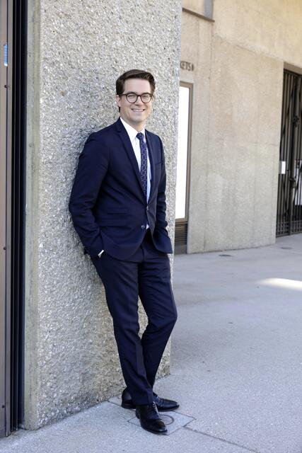 Lukas Crepaz ist der Kaufmännischer Direktor.  | Foto: SF/ Lydia Gorges