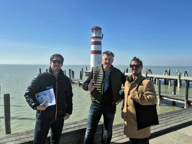 Eine Delegation der Gasteiner Bergbahnen zu Besuch am Podobeach: Vorstand Benjamin Rogl, Technischer Leiter Christian Hochreiter, Marketing-Chef Markus Papai | Foto: Podersdorf Tourismus