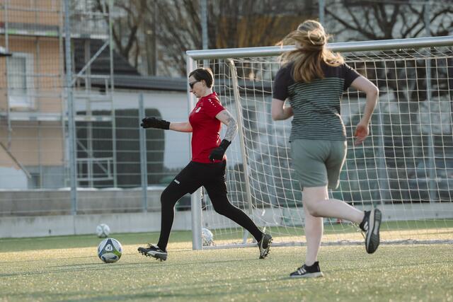 Das Torhütergen liegt in der Familie, ihr Mann war Tormann und auch ihre beiden Söhne hüten den Kasten. | Foto: One Ball for all / Jasmin Walter