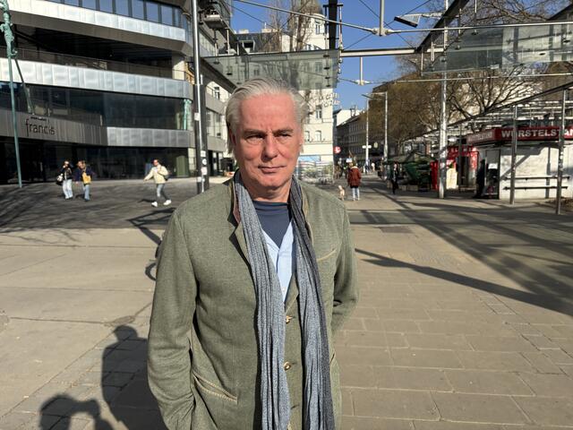 Gregor Amhof tritt bei der Bezirksvertretungswahl für die FPÖ am Alsergrund an – MeinBezirk sprach mit dem Freiheitlichen über seine Pläne für den Neunten. | Foto: Fabian Franz/MeinBezirk