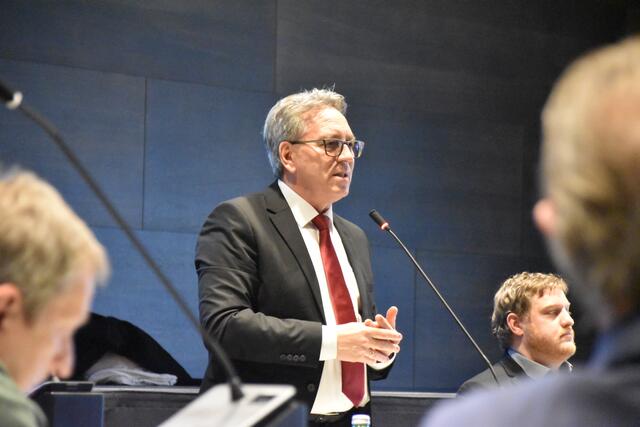 Für Bürgermeister Martin Krumschnabel ist die Auswertung der europäischen Abwässer eine "Negativwerbung für unsere Stadt".  | Foto: Barbara Fluckinger/BB Archiv