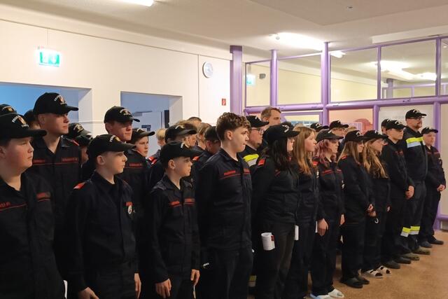 Alle 59 Teilnehmerinnen und Teilnehmer absolvierten den Grundkurs mit Auszeichnung. | Foto: BFVMZ