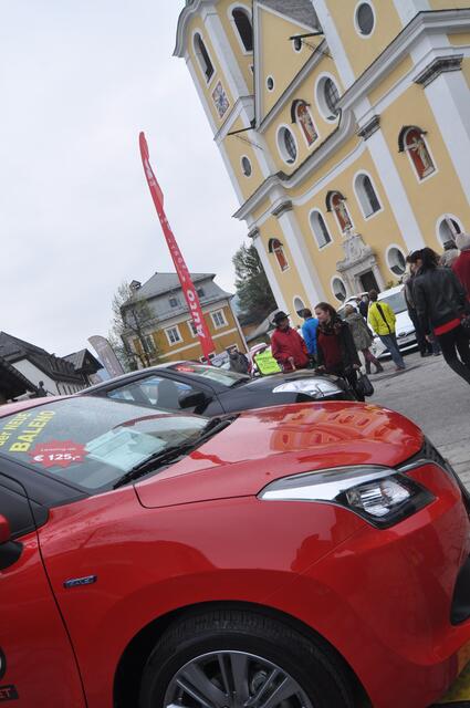 Autofrühling im Ortszentrum am 12. April. | Foto: Kogler