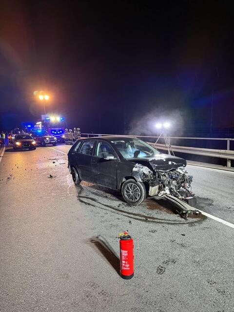 Ein schwerer Unfall ereignete sich auf der B311. | Foto: FF Schwarzach im Pongau