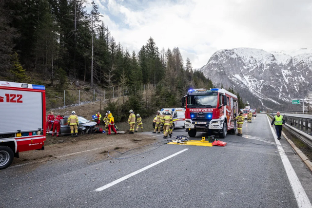 Pongau – Schwerer Verkehrsunfall in Flachau | Foto: LFV Salzburg