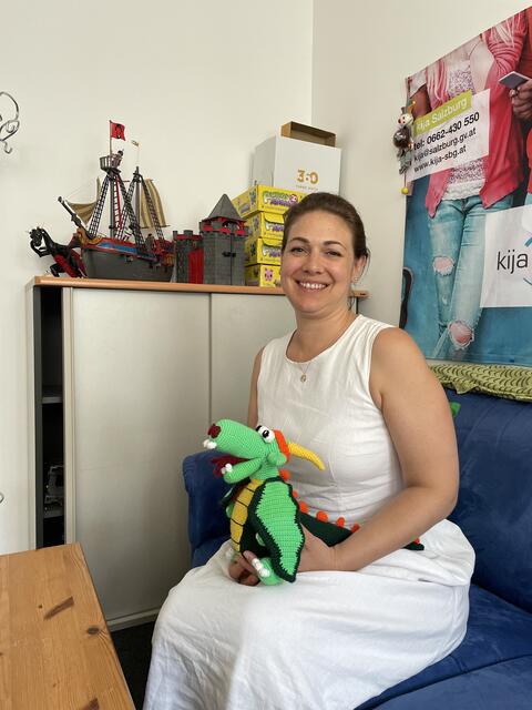 Seit März 2024 ist Johanna Fellinger Salzburgs Kinder- und Jugendanwältin und setzt sich seither gemeinsam mit dem Team der Kinder- und Jugendanwaltschaft (kija) für bessere Lebensbedingungen für Kinder und Jugendliche ein.  | Foto: Lisa Gold
