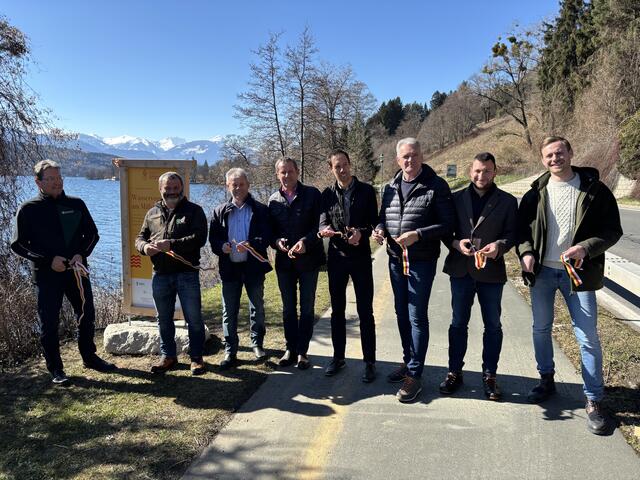 Herbert Neubauer (Bundesforste), Bernhard Huber (Birdlife), Horst Zwischenberger (Gemeinde Seeboden), Thomas Schäfauer (Bürgermeister Seeboden), Markus Lerch (Bezirkshauptmann), Alexander Thoma (Bürgermeister Millstatt), Thomas Grasser (Vizebürgermeister Seeboden) und Roman Siller (Bundesforste) bei der Eröffnung von links | Foto: MeinBezirk.at
