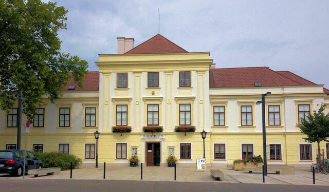 Die Ausstellung wird bis 6. Jänner 2026 im Museum Mödling zu sehen sein. | Foto: chromy