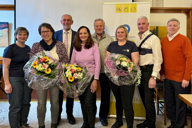 Martina Honeder, Inge Müller, Bgm. Josef Schaden, Monika Schneider, Johann Weber, Sandra Krecek, Johann Hölzl, Vzbgm. Günther Prinz | Foto: Marktgemeinde Schweiggers
