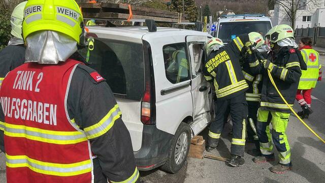 Die Feuerwehren Wolfsgraben und Tullnerbach waren im Einsatz. | Foto: Michael Sabadello