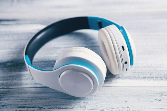 Am Dienstag kam es in Simmering zu einem Raub von Köpfhörern, bei dem drei Mädchen eine Gleichaltrige auch verprügelt haben sollen. (Unsplash) | Foto: Sasun Bughdaryan/Unsplash