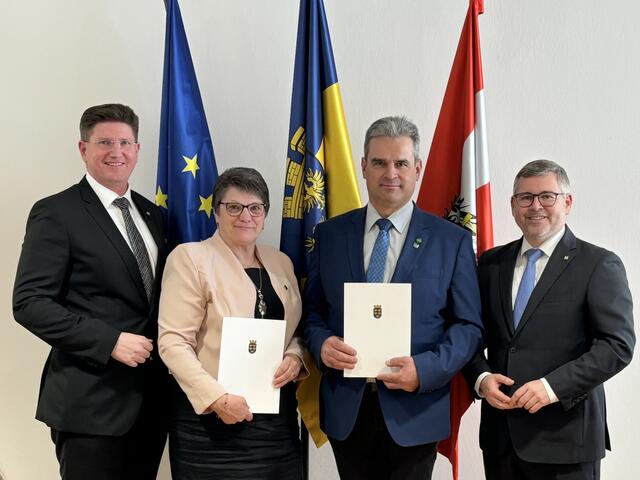 Eisgarn: Vizebürgermeisterin Eva Houschko (ÖVP), Bürgermeister Günter Schalko (ÖVP) | Foto: Pilz