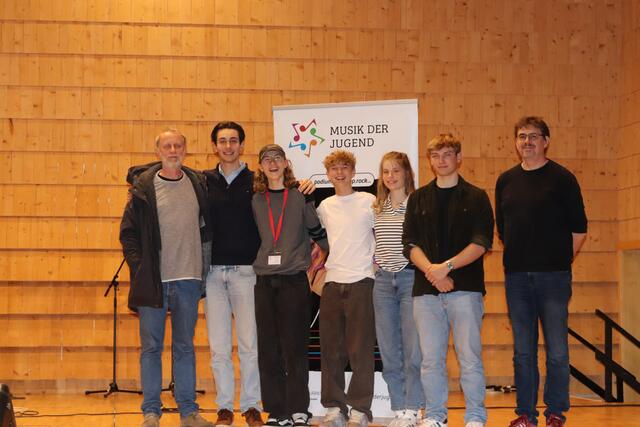 Der Band Red Baron (jazz &amp; more, AG IV) mit Laura Eckert (Piano), Levi Kocnik (Guitar), Christoph Krainz (Saxophone), Nicolas Polesnig (Drums) und Elias Vallant (Bass) wurde ein „1.Preis mit Berechtigung zur Teilnahme am Bundeswettbewerb“ verliehen und somit die Grundvoraussetzung geschaffen, ihr Können beim Österreichfinale im Oktober in Oberösterreich noch einmal unter Beweis stellen zu können.