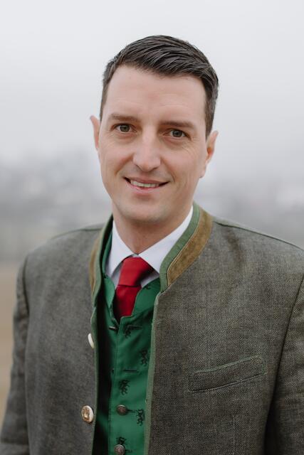 In der Marktgemeinde Heiligenkreuz am Waasen ging erstmals Thomas Weinzerl als
Spitzenkandidat für die ÖVP ins Rennen. | Foto: ÖVP