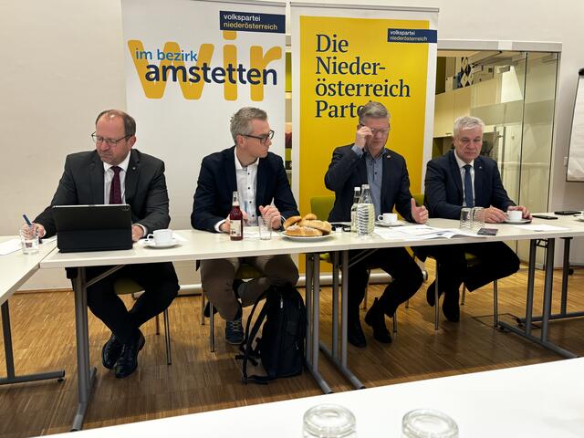 Bernhard Ebner, Johannes Heuras, Andreas Hanger und Anton Kasser (alle VP). | Foto: Dietl-Schuller