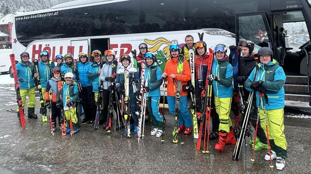 Gute Laune und Pistenbedingungen, die nicht besser sein hätten können, sorgten für den perfekten Vereinsskitag des Winter-Sommersportvereins. | Foto: WSG