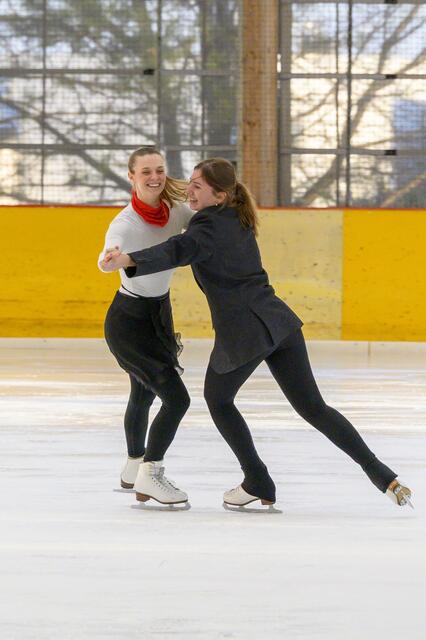 Trainerinnen Kathi und Kristina | Foto: Starkl