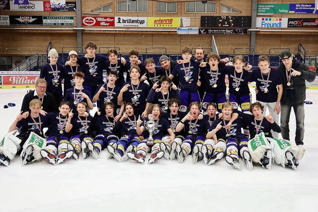 Die U17 hat Grund zu feiern: Sie haben sich den österreichischen Meistertitel 2024/25 geholt. | Foto: VSV/Krammer
