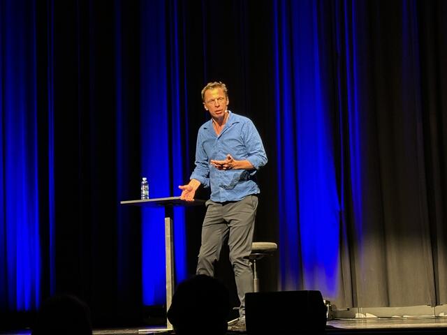 Sorgte für Wortwitz mit Autobahntempo, Klaus Eckel | Foto: MeinBezirk/Engelmann