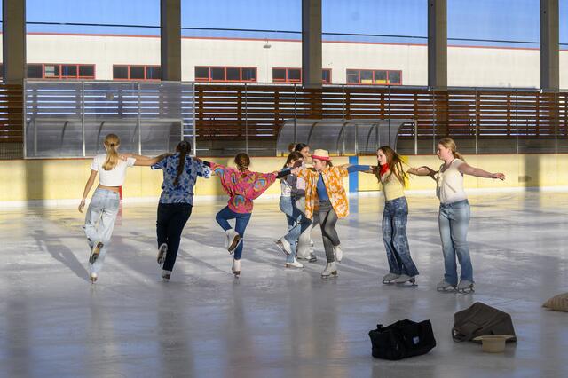 Mini-KunstläuferInnen | Foto: Starkl