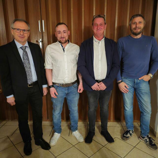 Bezirksparteiobmann Wolfgang Klinger, Michael Lehner, Manfred Raaber, Mario Kreuzmayr. | Foto: FPÖ GR/EF