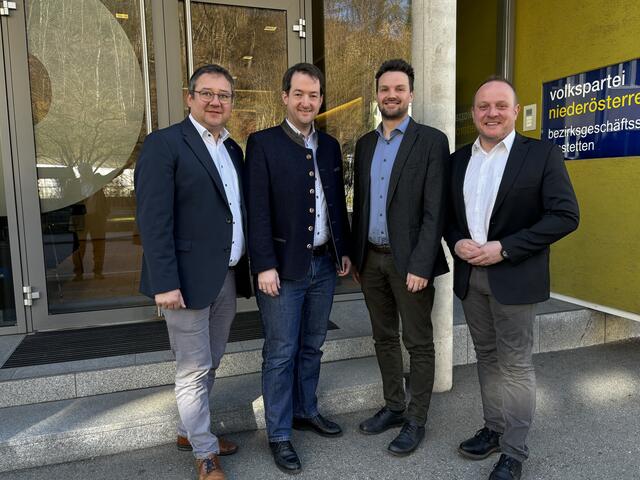 Klaus Naglhofer (Wallsee-Sindelburg), Markus Burgstaller (Viehdorf), Michael Strasser (Haidershofen) und Peter Ebner (Winklarn). | Foto: Dietl-Schuller