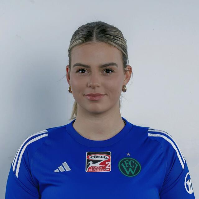 Schon mit 3 Jahren begann die Tirolerin Sofia Gabriel mit dem Kicken.  | Foto: FC Wacker Innsbruck