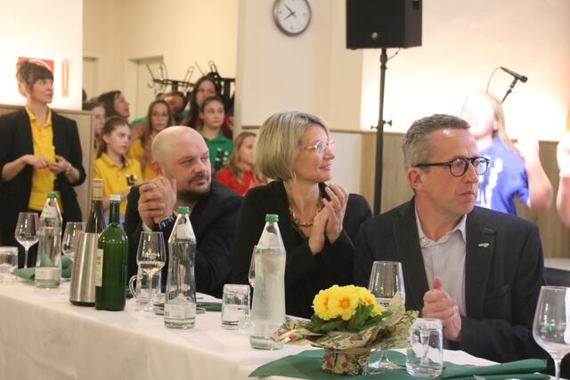 Günter Haslauer, Stadträtin Birgit Meinhard und Vizebürgermeister Leopold Groiß (v.l.).