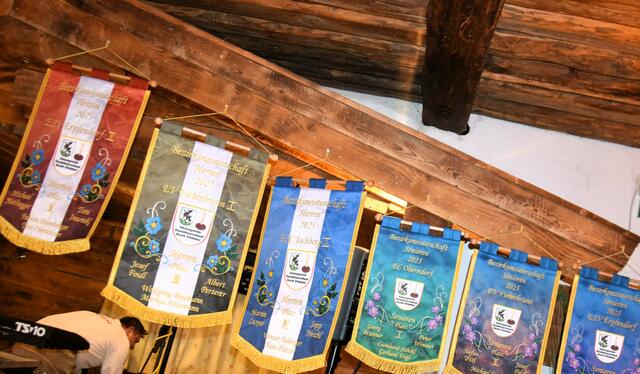 Ein Fahnen Meer für unsere Vierer Bezirksmeisterschaftsehrungen!