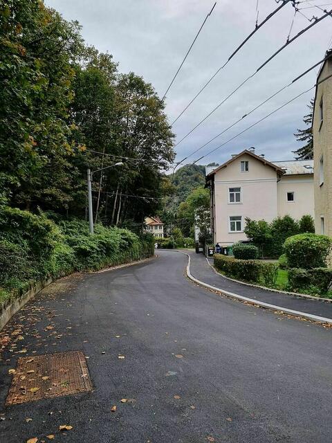 Entlang der Eichstraße wurden bereits im Herbst 2024 mehrere verkehrstechnisch notwendige Maßnahmen umgesetzt, darunter die Einbahnführung stadteinwärts im Bereich der Eichstraße zwischen Kühbergstraße und Versorgungshausstraße.
 | Foto: Stadt Salzburg