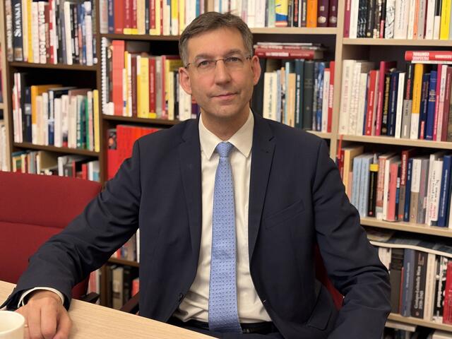 Figl kontert und sieht die Schuld an der Verzögerung bei den Grünen. | Foto: Fabian Franz/MeinBezirk