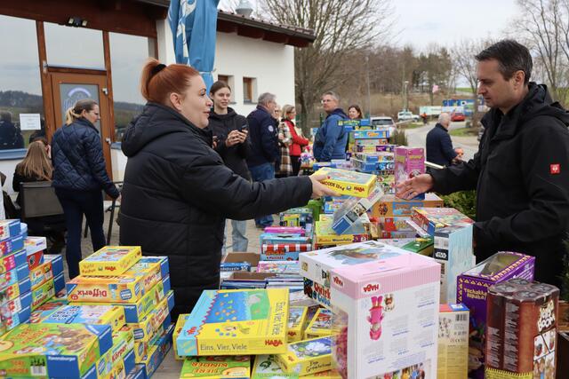 Zahlreiche Besucherinnen und Besucher folgten der Einladung zur Teichkantine in Rohrbach und genossen einen Tag voller schöner Momente. | Foto: Alejandra Ortiz