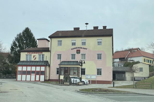 Feuerwehrhaus Mariasdorf: Derzeit wird an der Finanzierung eines neuen Gebäudes getüftelt.  | Foto: Elisabeth Kloiber