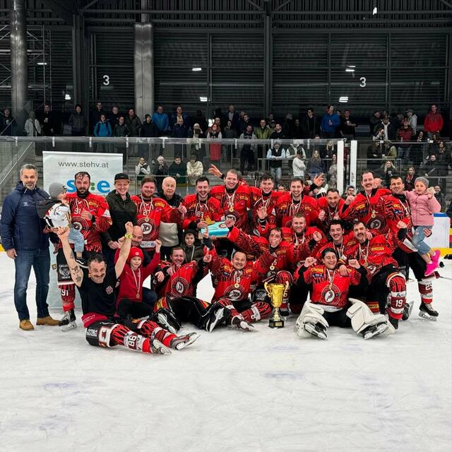 Die Sajowitz Devils holten sich eindrucksvoll den Titel in der Bezirksliga. | Foto: stehv