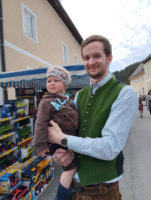 Früh übt sich - wer ein echter Kirtaggeher werden will