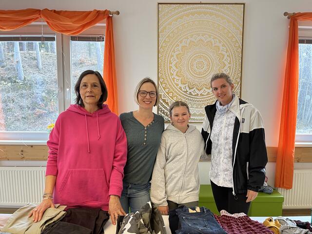 Regina Halbauer und Anna Bock (Organisatorinnen), Kimberly Öllinger und Bianca Dusvald | Foto: Franziska Führer