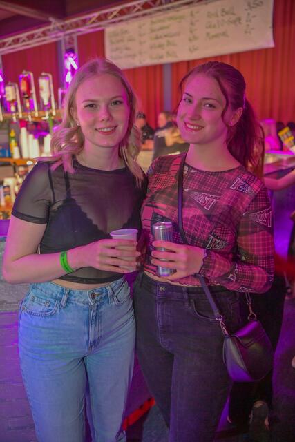 Michelle aus Schalchen und Kerstin aus Tarsdorf | Foto: Zaim Softic