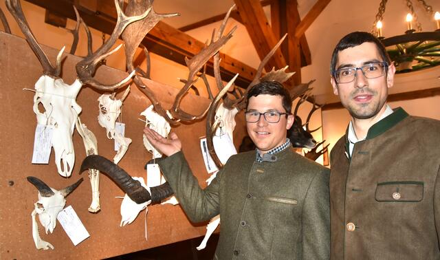 Roland Freytag und Mathias Pöcher bei der Trophäenschau | Foto: Herbert Schleich