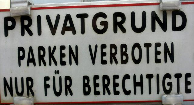 Obwohl der "PV22" untersagt wurde, das Modell weiterhin so durchzuführen, häufen sich aktuell wieder die Besitzstörungsklagen in der Hasnerstraße 128. Dieses Mal im Namen einer anderen Firma. | Foto: Arnulf Aichholzer