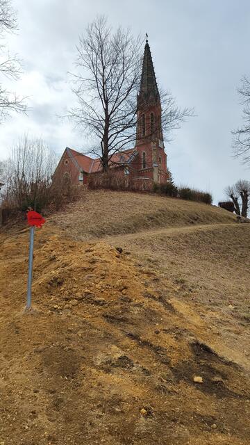 Rauf geht's zur ev. Heilandskirche... | Foto: I.Wozonig