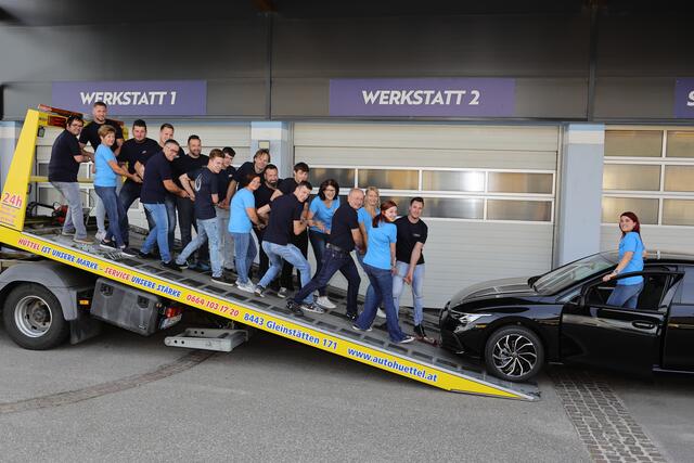 Das Unternehmen ist der richtige Partner für alle Fahrzeugtypen, egal ob Kleinkraftwagen, Wohnmobile, Transporter oder Wohnwägen. | Foto: Autohaus Hüttel