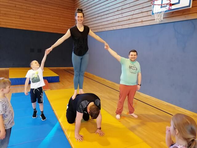 Die Eltern machten nicht nur fleißig, sondern auch begeistert mit. | Foto: Private Volksschule Zwettl
