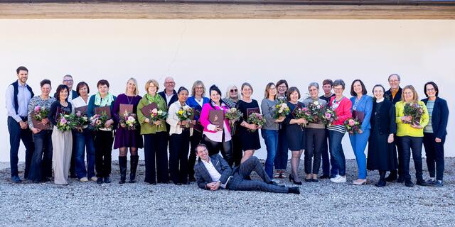 Die Geehrten mit Führungskräften des Krankenhauses Braunau. | Foto: Krankenhaus Braunau